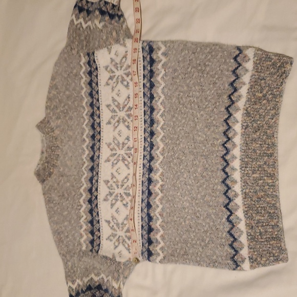 NEW Chenille Thickened Snowflake Pattern Turtleneck Sweater in Gray Size L - Picture 8 of 9